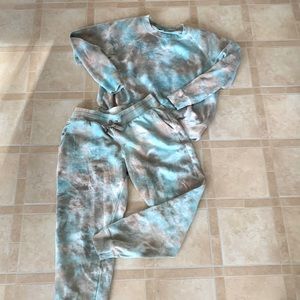 MATCHING OLD NAVY TIE DYE SET UNISEX SMALL crew neck sweatshirt & joggers